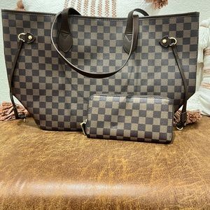 Daisy Rose Fashion Print Tote with Pouch and matching wallet